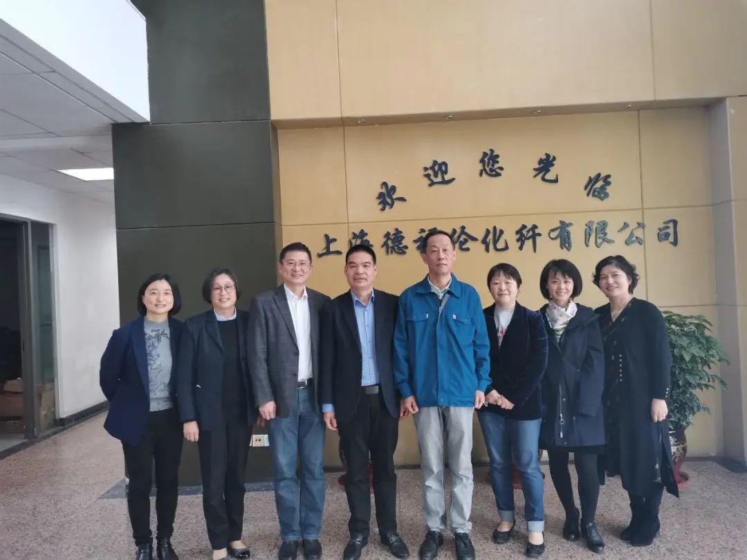 市人社局为入选2019年“上海领军人才培养计划” 冯忠耀颁发证书-上海德福伦新材料科技有限公司