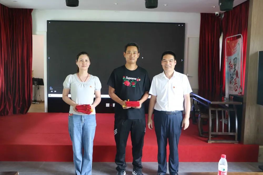 德福伦党委组织开展“回首百年党史 激发奋进伟力”主题党日活动 德福伦党委组织开展“回首百年党史 激发奋进伟力”主题党日活动-上海德福伦新材料科技有限公司