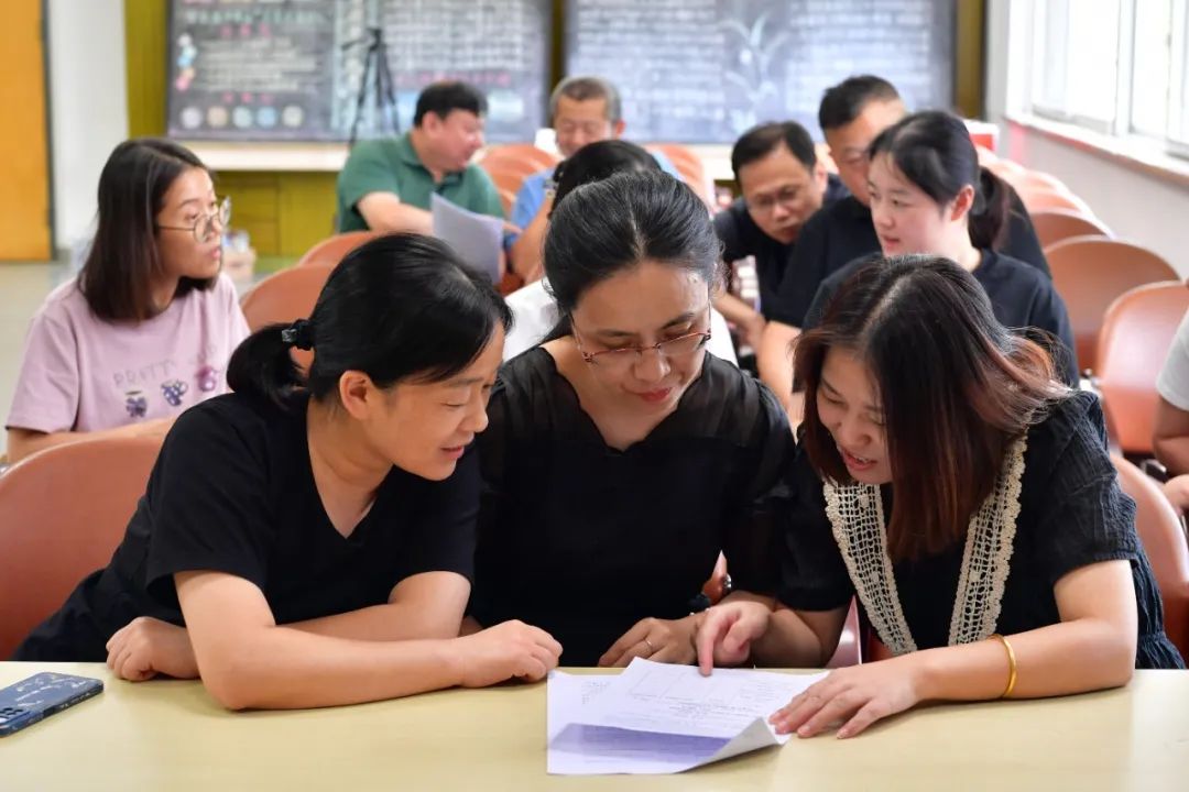 德福伦公司四届十三次职工代表大会顺利召开-上海德福伦新材料科技有限公司