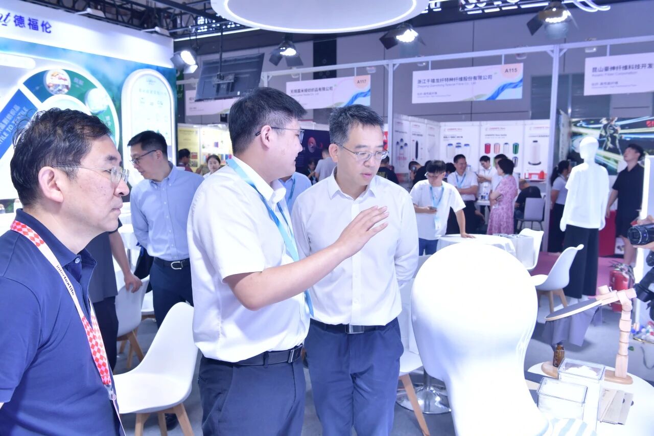 展会回顾|聚力新纤,向绿而行!德福伦2026秋冬纱线展圆满收官-上海德福伦新材料科技有限公司